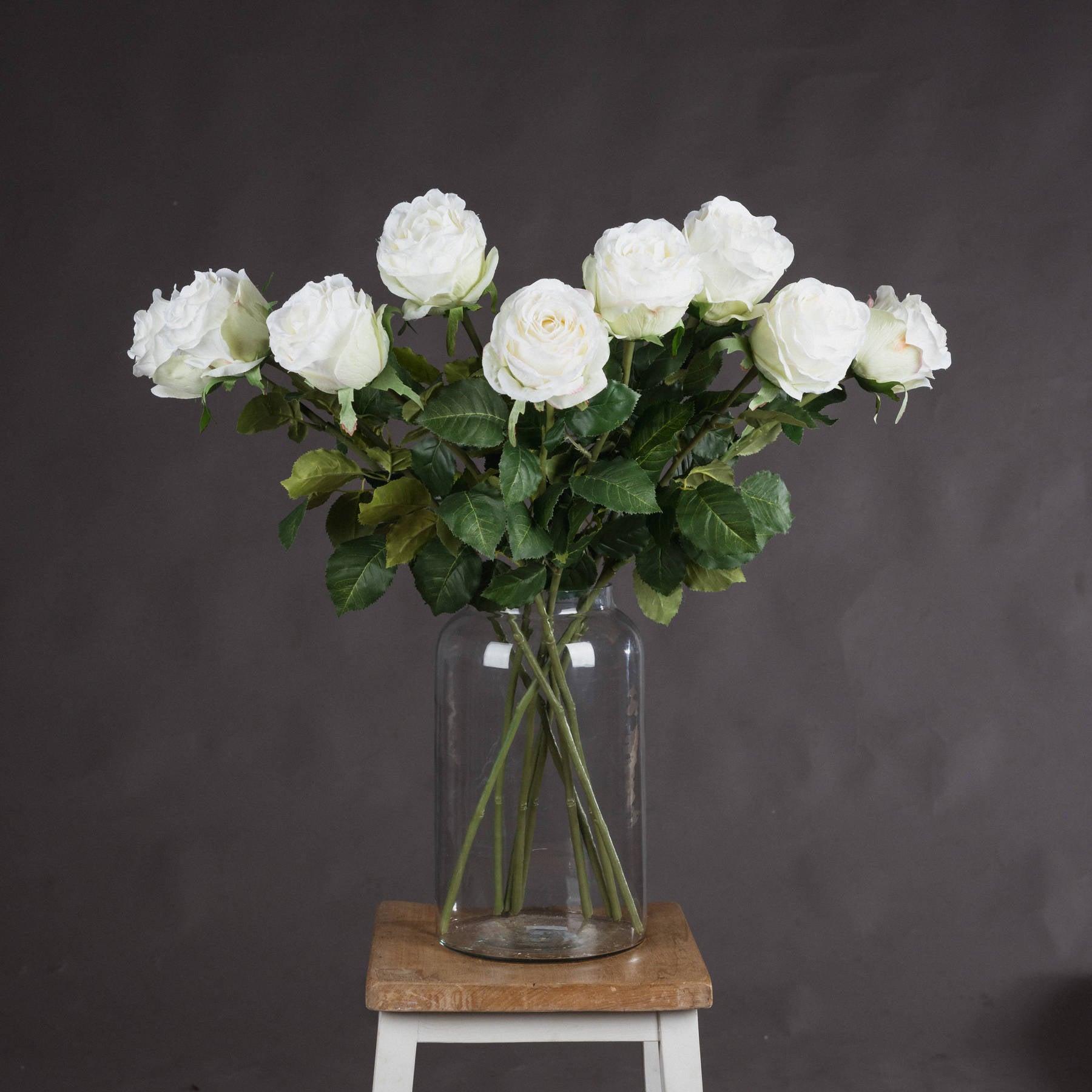 Traditional White Rose — main product view
