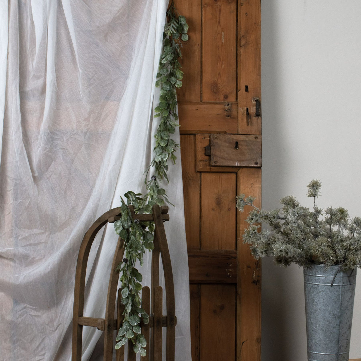 Artificial Frosted Pine & Eucalyptus Garland, detail close-up