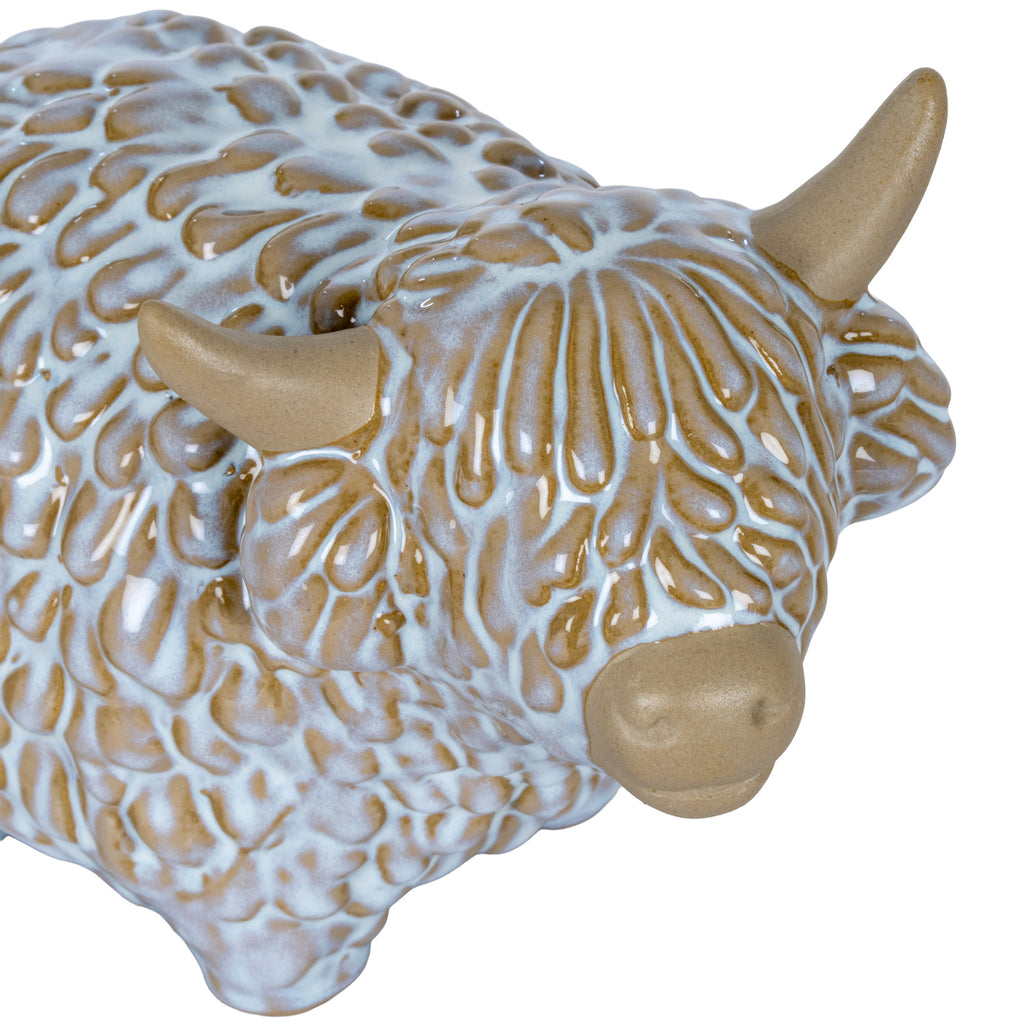 Medium Alora Ceramic Highland Cow, detail close-up