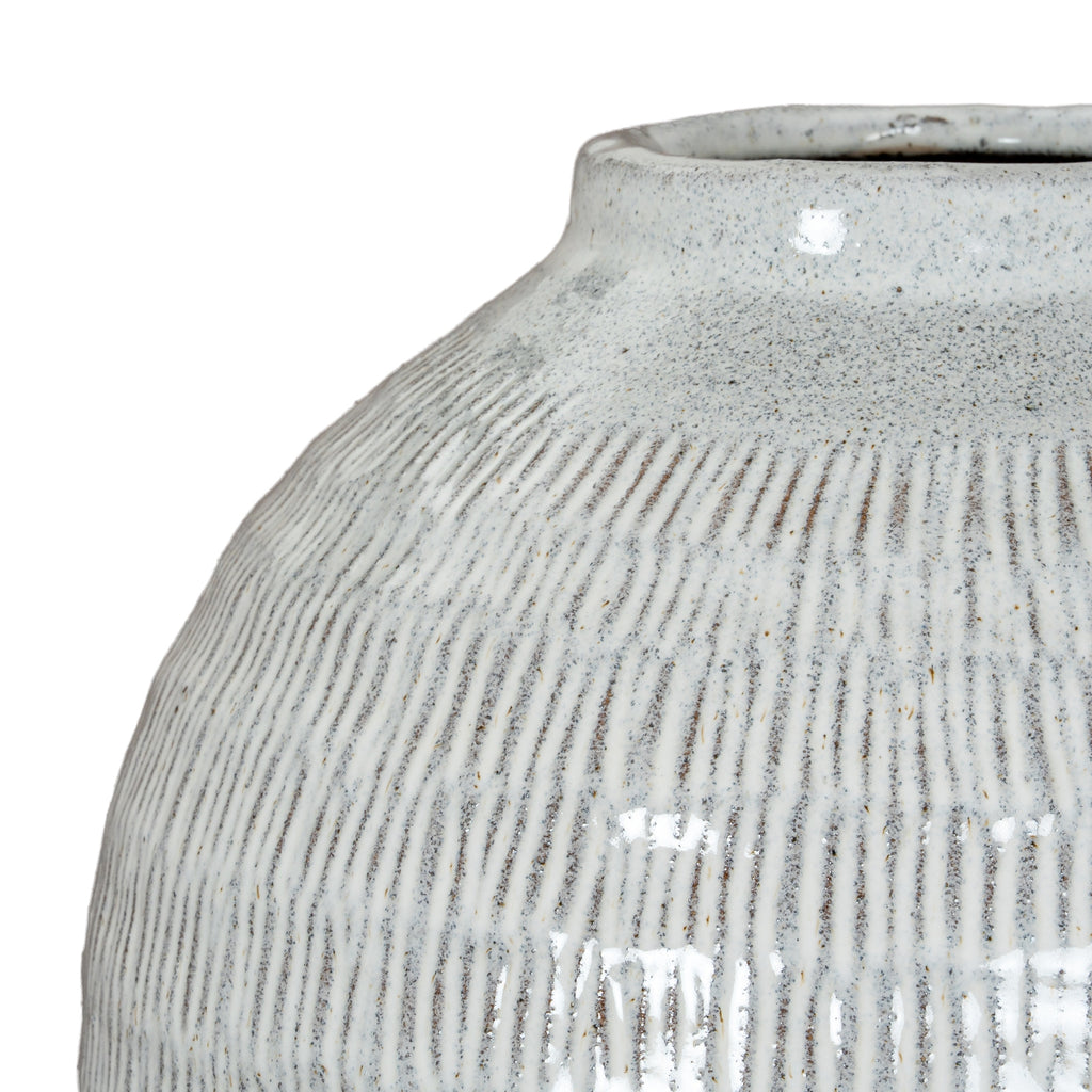 Kemi Medium Olpe Vase — detail close-up white ceramic